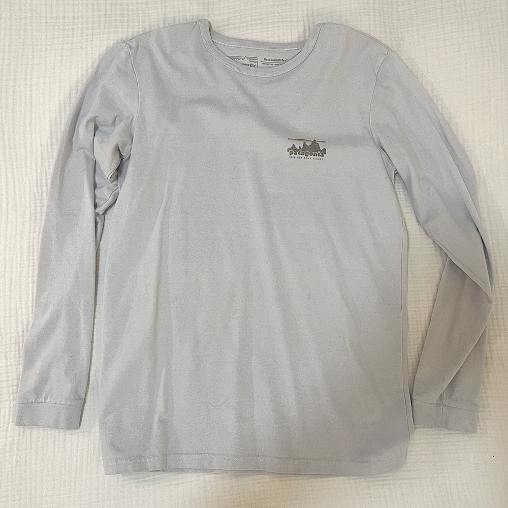 Patagonia long sleeve tee / size XS